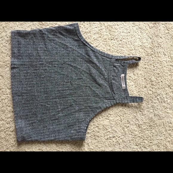 Halter crop top - Picture 1 of 1